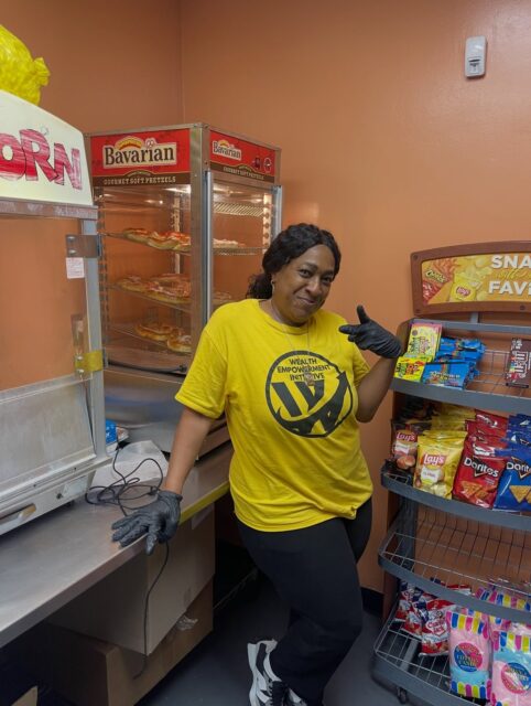 Our team of volunteers enjoyed volunteering at the Jax College Baseball Classic at VyStar @jaxshrimp stadium.
It was great weather.
#wealthempowermentinitiative #community #jacksonville