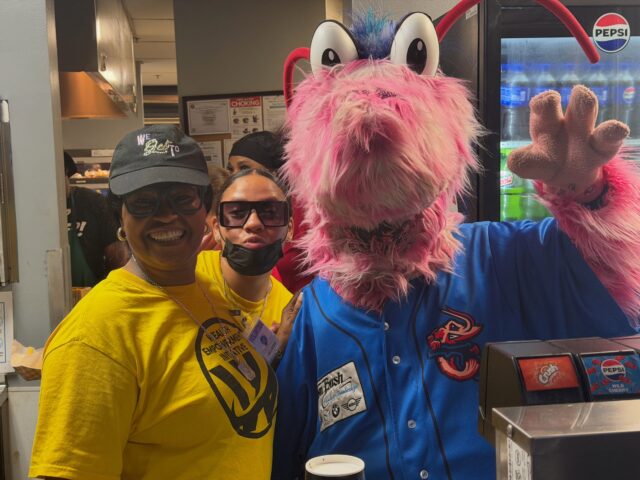 The @jaxshrimp Shrimp stopped by our stand. You all know us we had a get a pic. It is such a great way to volunteer. We have many volunteer opportunities for people ages 16 and up. 

Interested go to link in bio. 

#wealthempowermentinitiative #volunteering #community